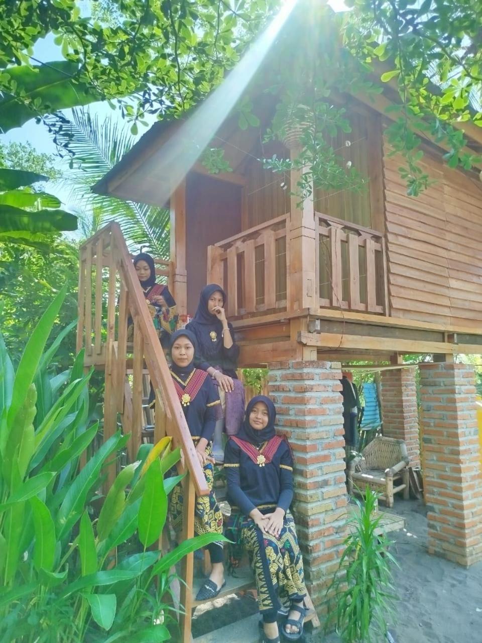Cemare Cottage Lembar  Esterno foto